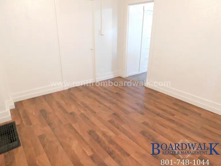 2992 S 8850 W — Photo 10