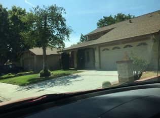 21612 Grovepark Dr, Santa Clarita, CA 91350