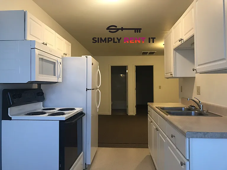 213 N Main St — Photo 4