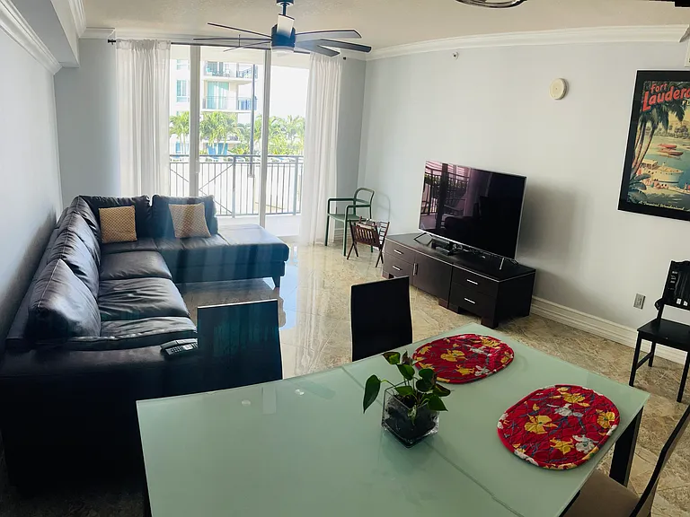 600 W Las Olas Blvd #804S — Photo 2
