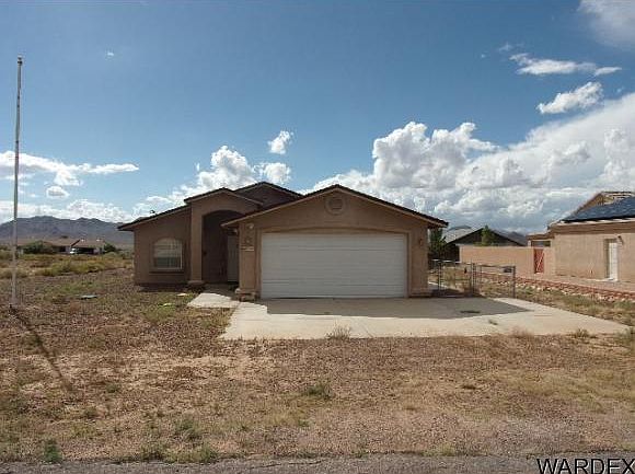 1st image of 7900 E Larkspur Dr