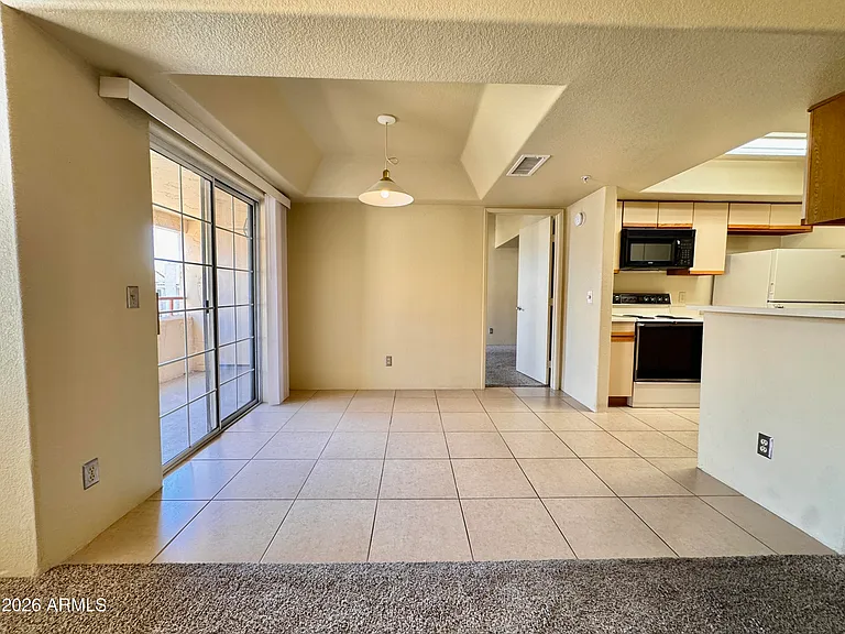 1333 E Morten Ave #238 — Photo 7