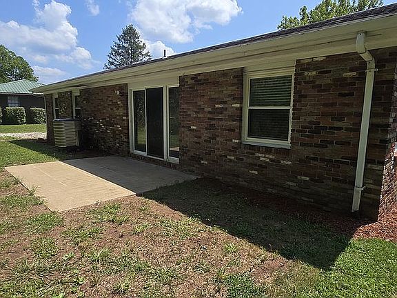 Back patio/back yard