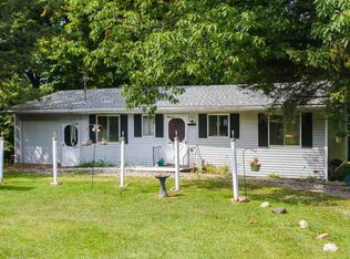 10640 Emerald Dr, Cement City, MI