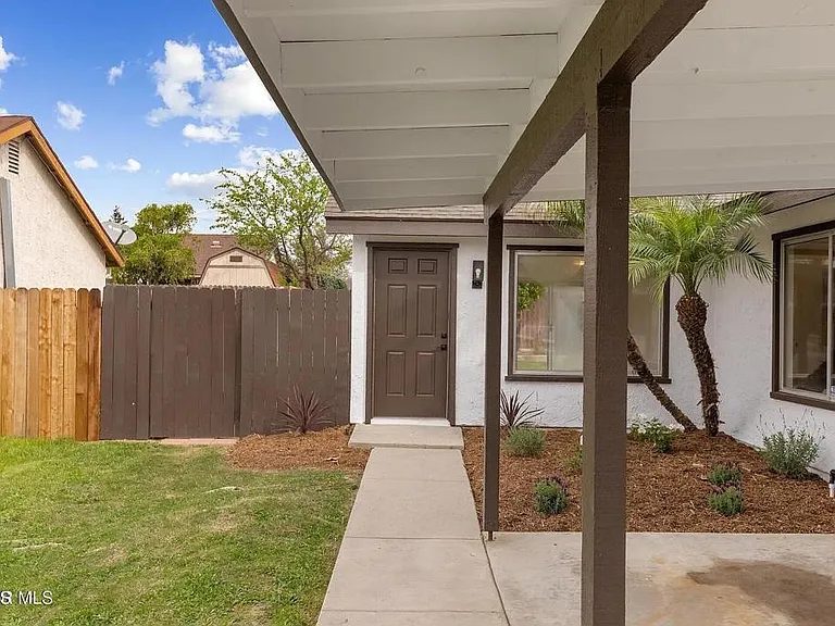 5361 Hidalgo St — Photo 1