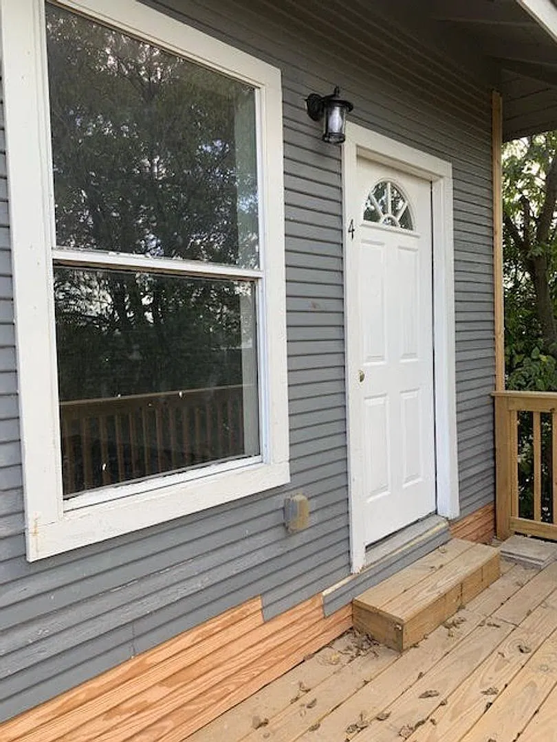 Mason — Photo 2