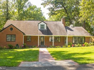 2844 Cedarest Rd, Fairfax, VA 22031