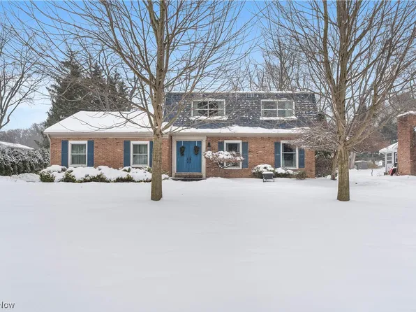 1122 Linwood Ave SW, North Canton, OH 44720