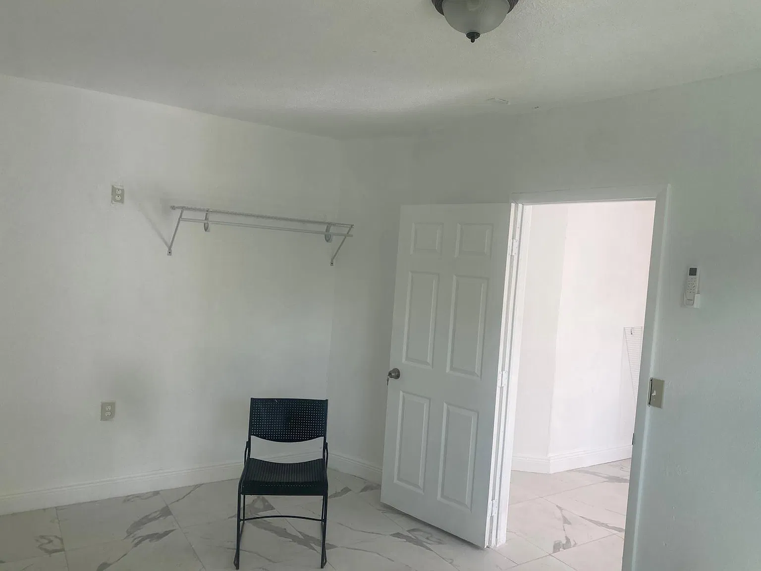 1 bed, 500 sqft, $1,200 — Photo 4