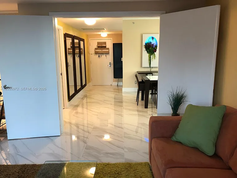 325 Biscayne Blvd #2523 — Photo 23