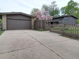 1801 S Vine St, Urbana, IL