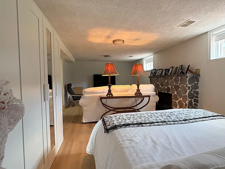 67 Saskatoon Dr #LOWER — Photo 11