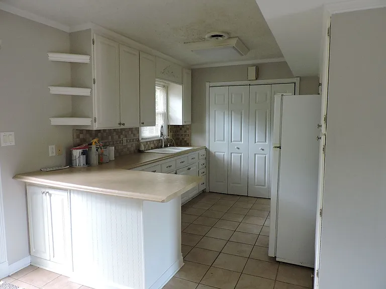 7205 Bray Rd — Photo 5