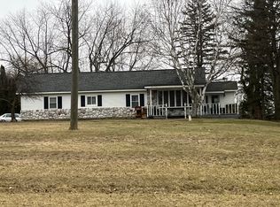 1638 Gray Rd, Lapeer, MI 48446