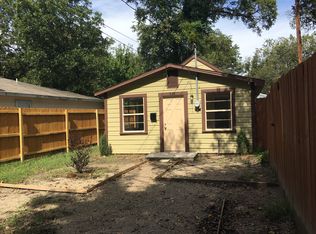 714 W 9th St, Bonham, TX 75418