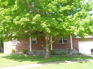 3 Roach Ct, Fredericktown, MO 63645