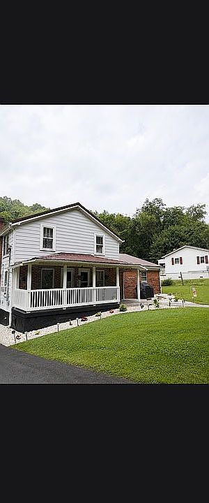 1st image of 1011 Stoney Ridge Rd