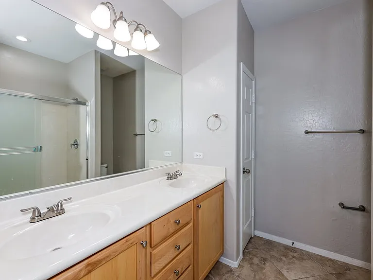 6166 Jutland Ave — Photo 12