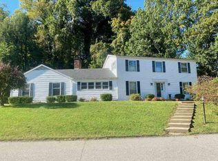 42 Camelot Dr, Huntington, WV 25701