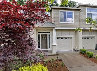 1208 SE Roundelay St, Hillsboro, OR 97123