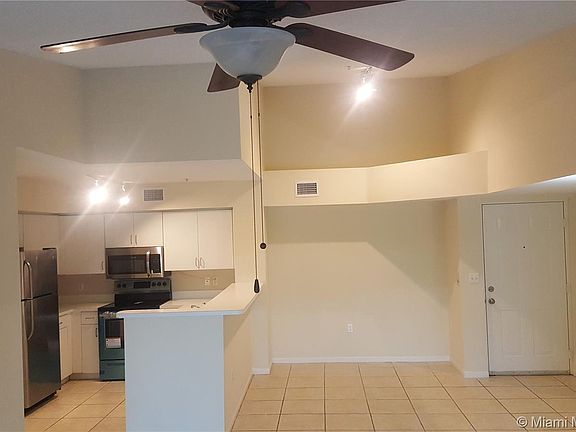 kitchen / dining area
