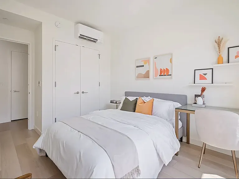 153-10 88th Ave #807 — Photo 9
