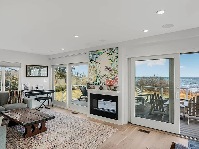 18 E Landing Rd — Photo 10