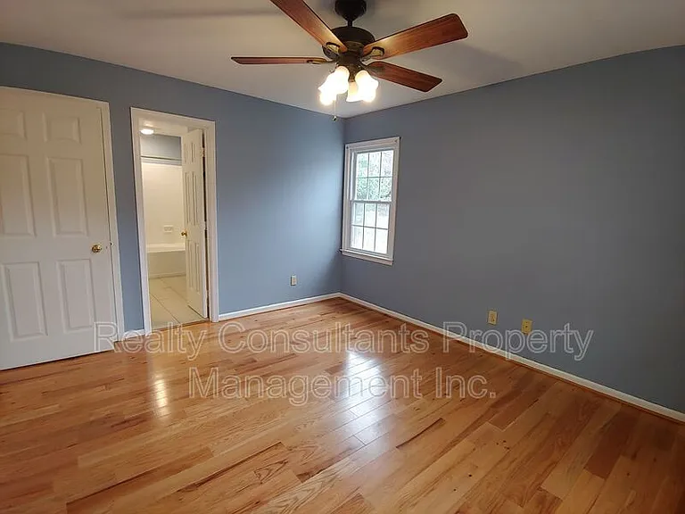3310 Mill Spring Ct — Photo 13