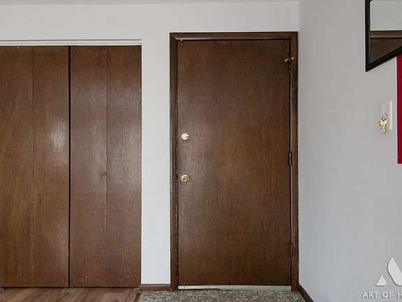 5th image of 10323 Mayfield Ave APT 2D