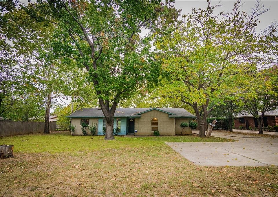 1st image of 2411 W Arbrook Blvd