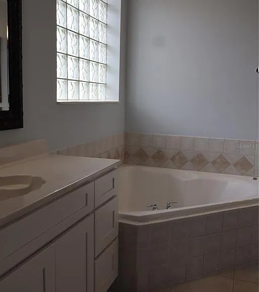 10842 Woodchase Cir — Photo 5