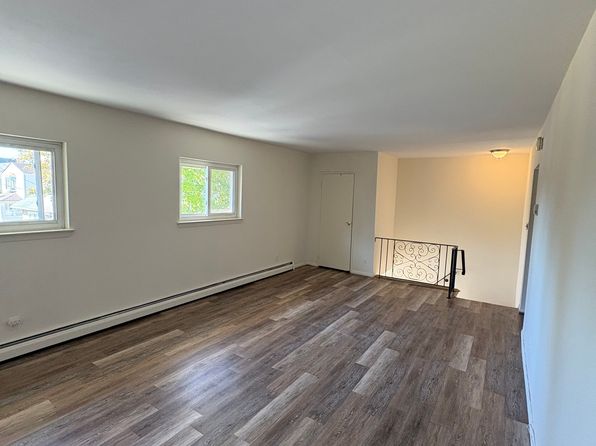2800 Davis St APT 5