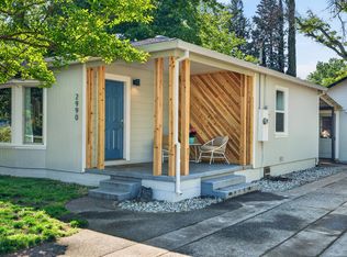 2990 Anita St, Redding, CA 96001