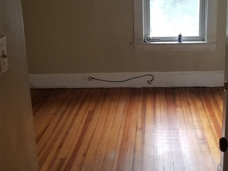 Solid Hardwood Floors