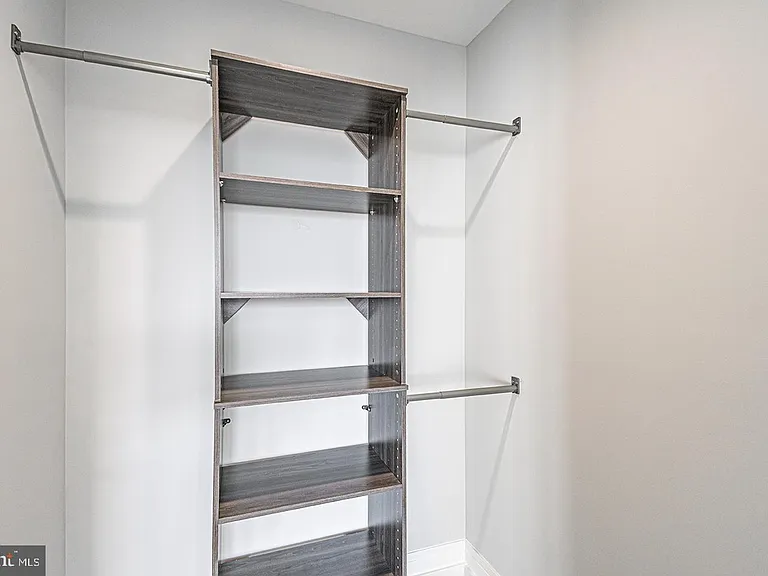 526 Brown St #206 — Photo 10