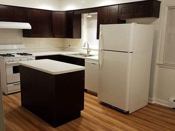 4th image of 5823 W Montrose Ave APT 1S