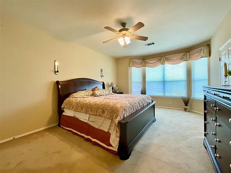 7008 Albacete Ln — Photo 17