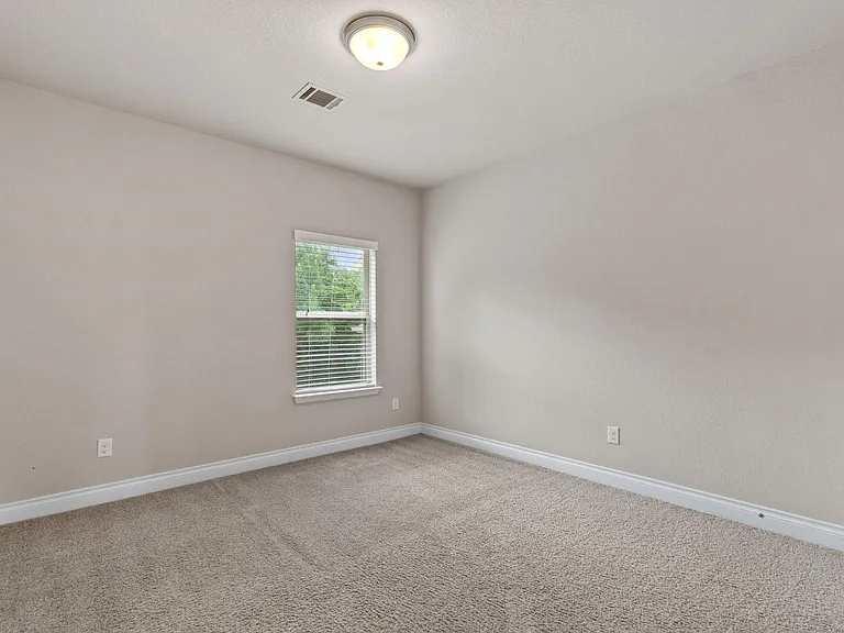 180 Santa Maria St — Photo 28