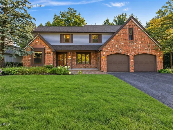 2716 Stoneleigh Dr, Toledo, OH 43617