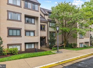 1673 Parkcrest Cir, Reston, VA 20190