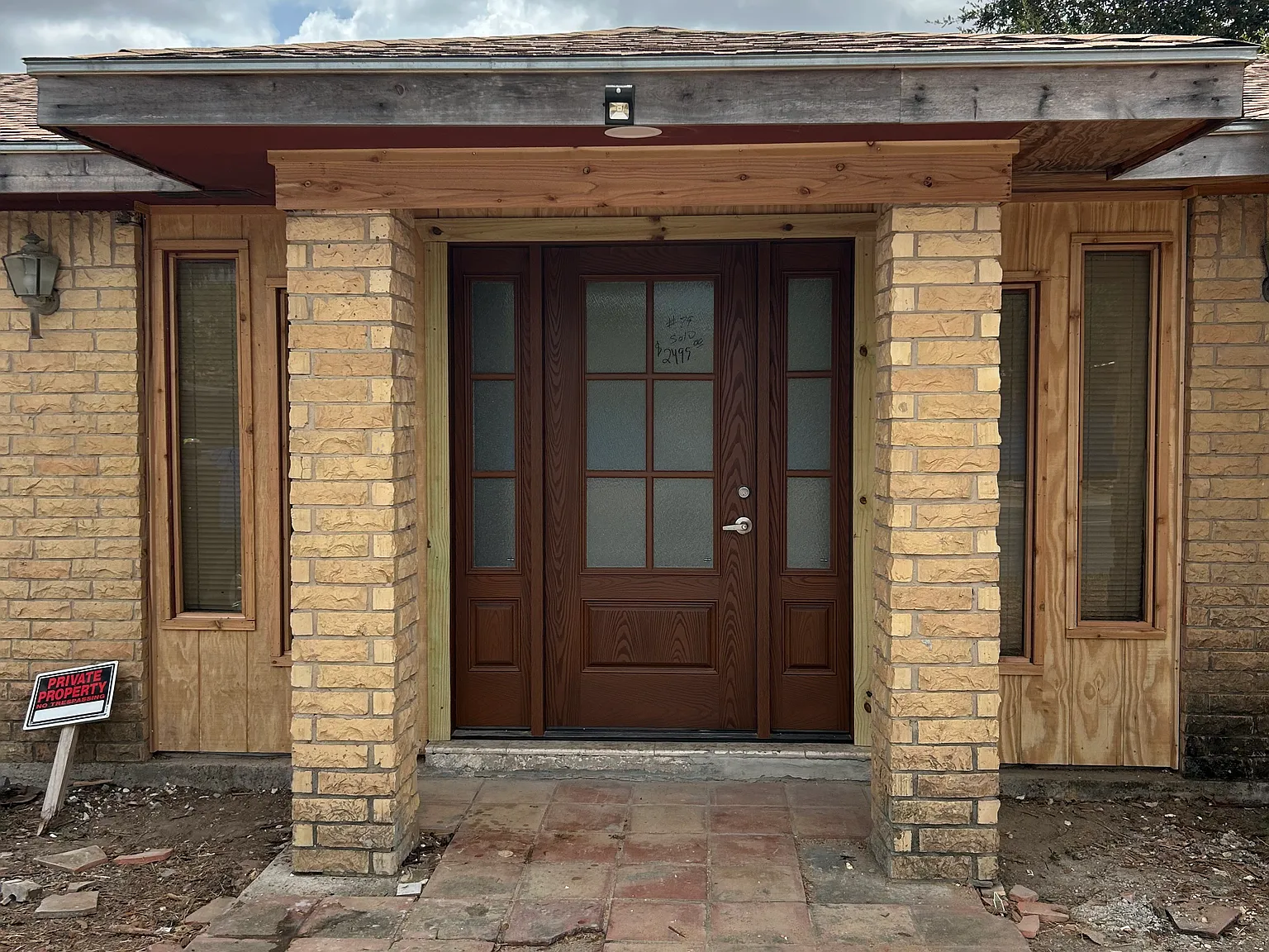 3 bed, 2216 sqft, $1,400 — Photo 1