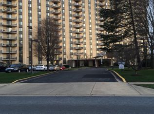 7420 Westlake Ter APT 105, Bethesda, MD 20817