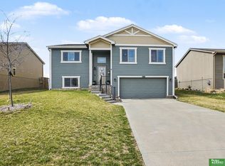 13806 S 44th St, Bellevue, NE 68123