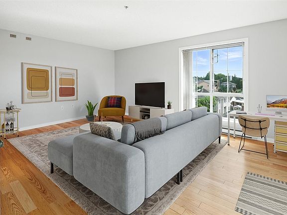 4th image of 3133 Tillicum Rd #304