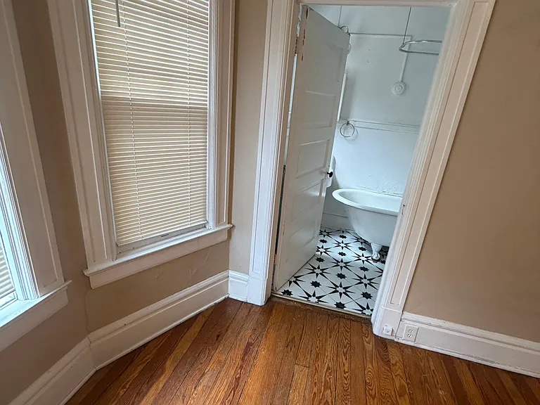 725 N Cascade Ave #2 — Photo 12