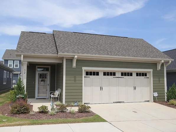 32 Davidson St, Clayton, NC 27527