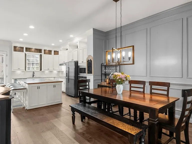 410 Rose Garden Ln — Photo 14