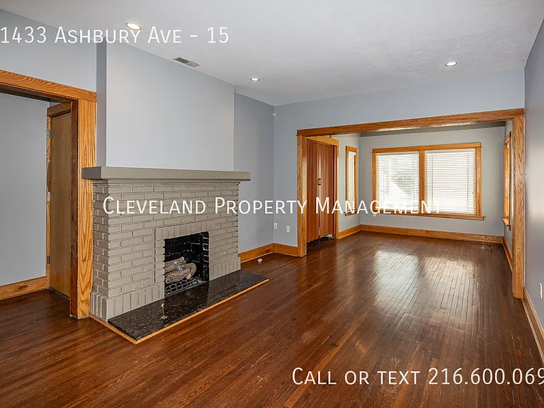 11433 Ashbury Ave #15 — Photo 6