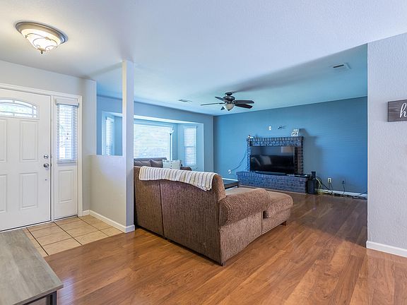 4th image of 3719 Canterbury Dr