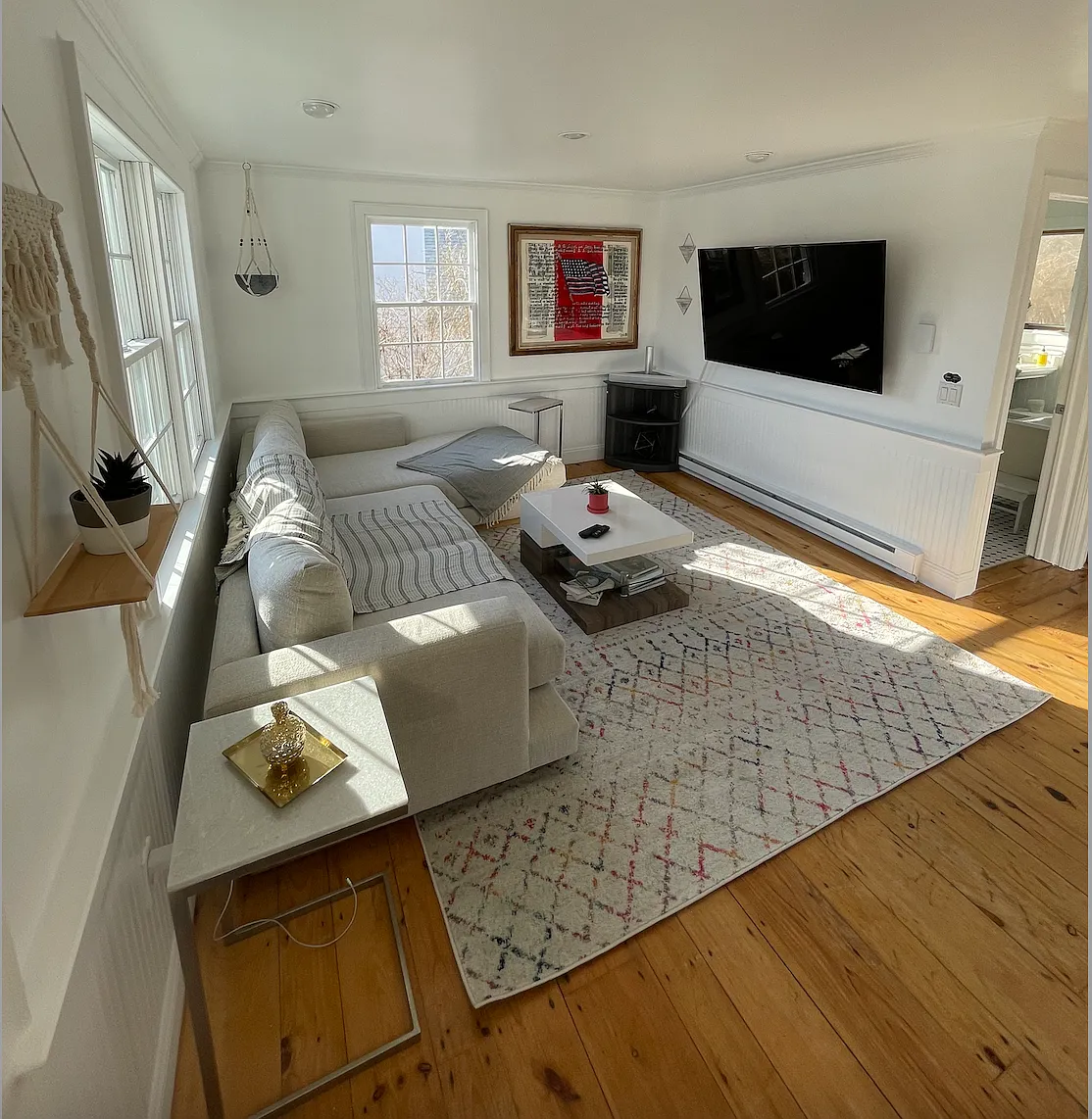 Modern Cottage (Renovated In 2023) — Photo 2